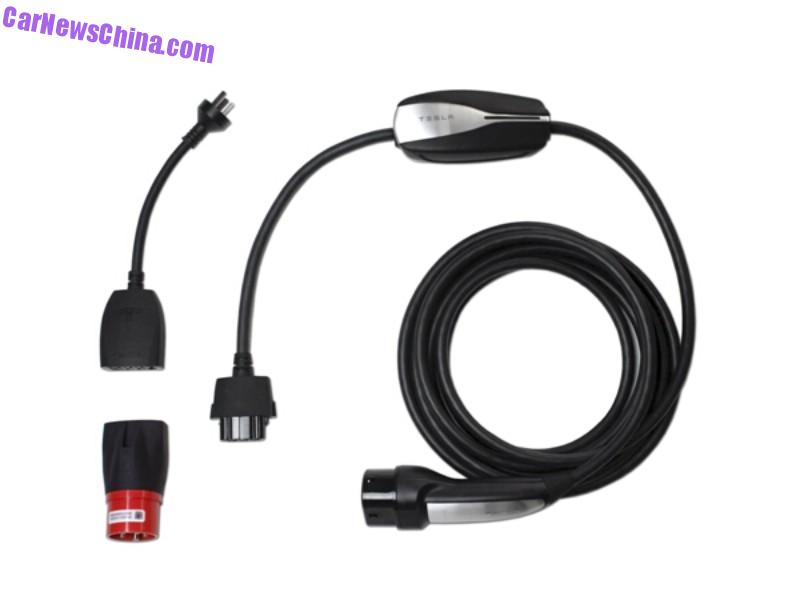 tesla-mobile-charger-1