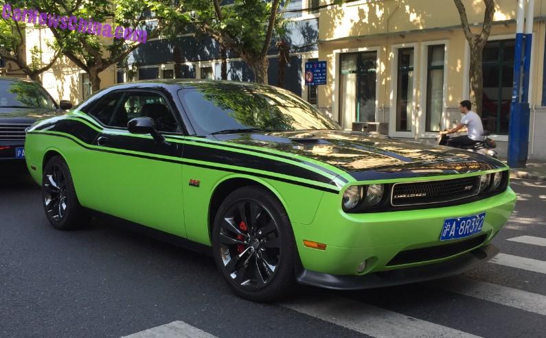 dodge-challenger-china-1