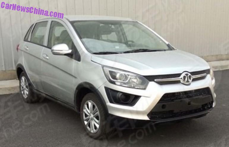 beijing-auto-senova-x25-1