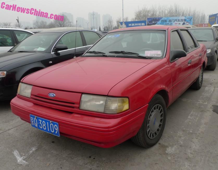 ford-tempo-red-china-1
