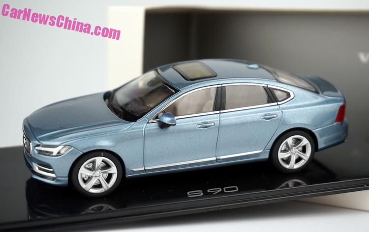 volvo-s90-blue-1