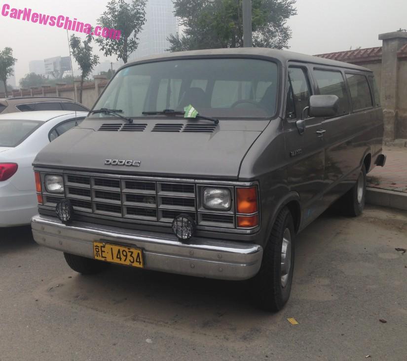 dodge-ram-van-china-1