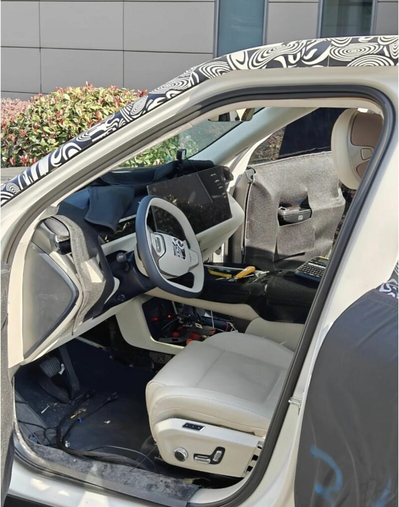 Geely Galaxy Starship interior spied