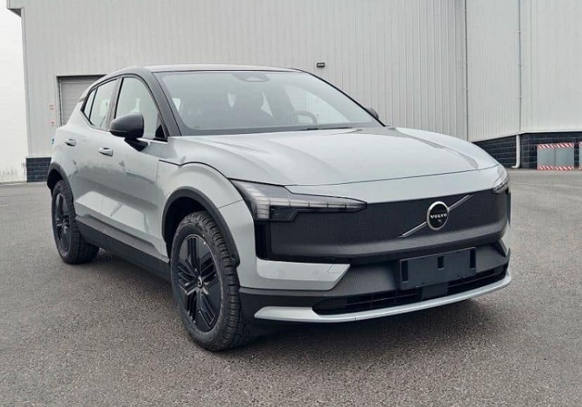 Volvo EX30 Cross Country