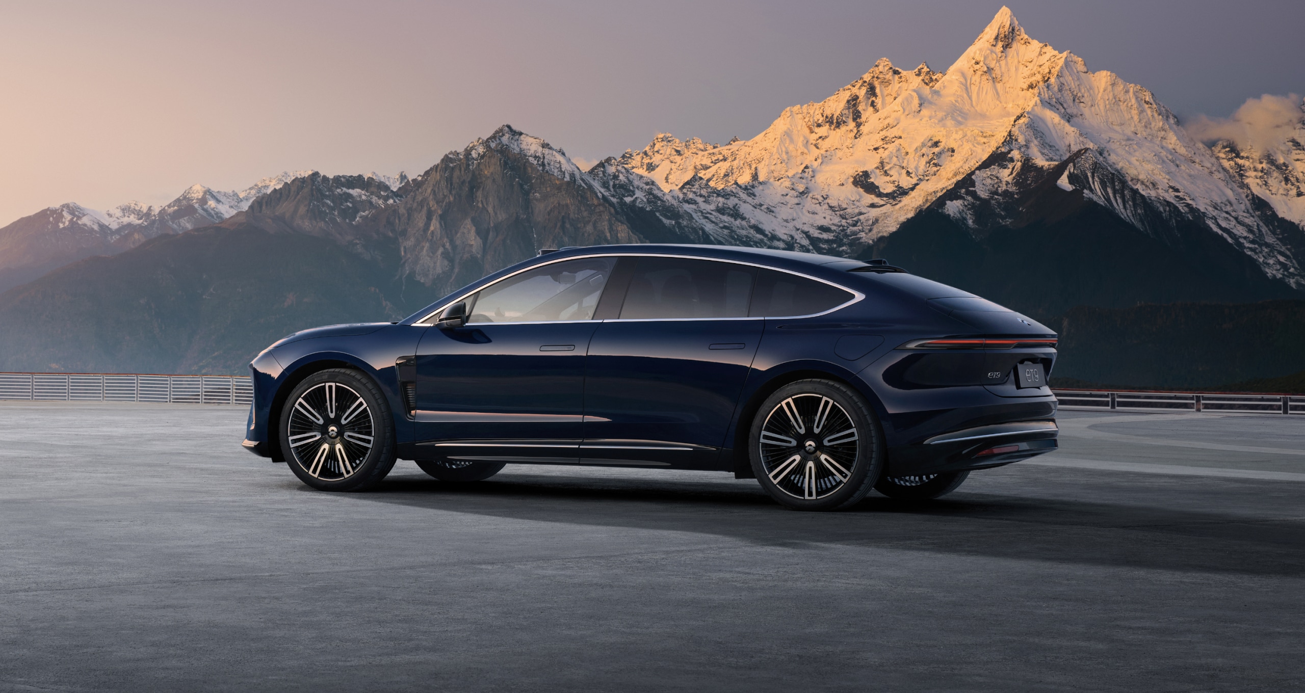 innovation-carousel-item-1-desktop