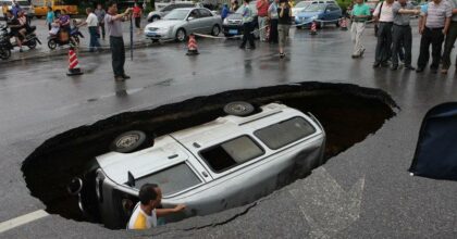 freak-accident-china-1